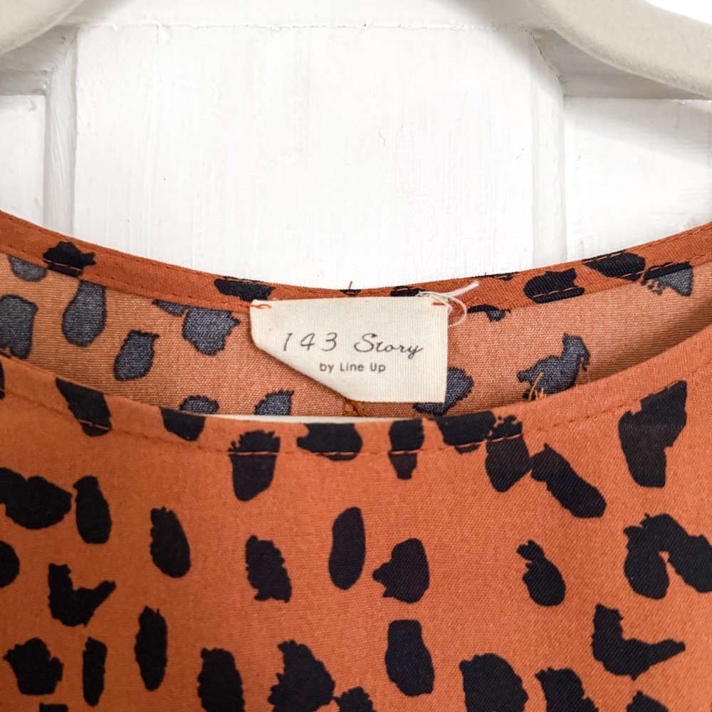 1.4.3. Story by Line Up Animal Print Blouse Peplum Top Leopard - Picture 2 of 5